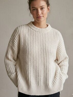 46 Aerie Oversized Knit Top – Size M | Neutral Cozy | Slouchy Fit
